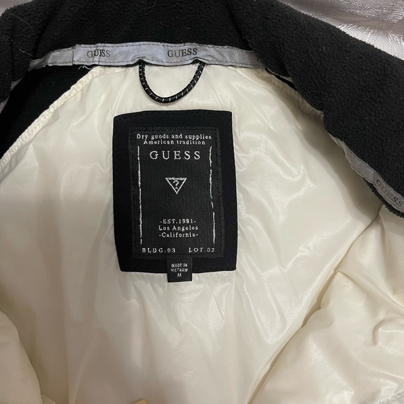 Guess- Packable coat - Picture 3 of 5